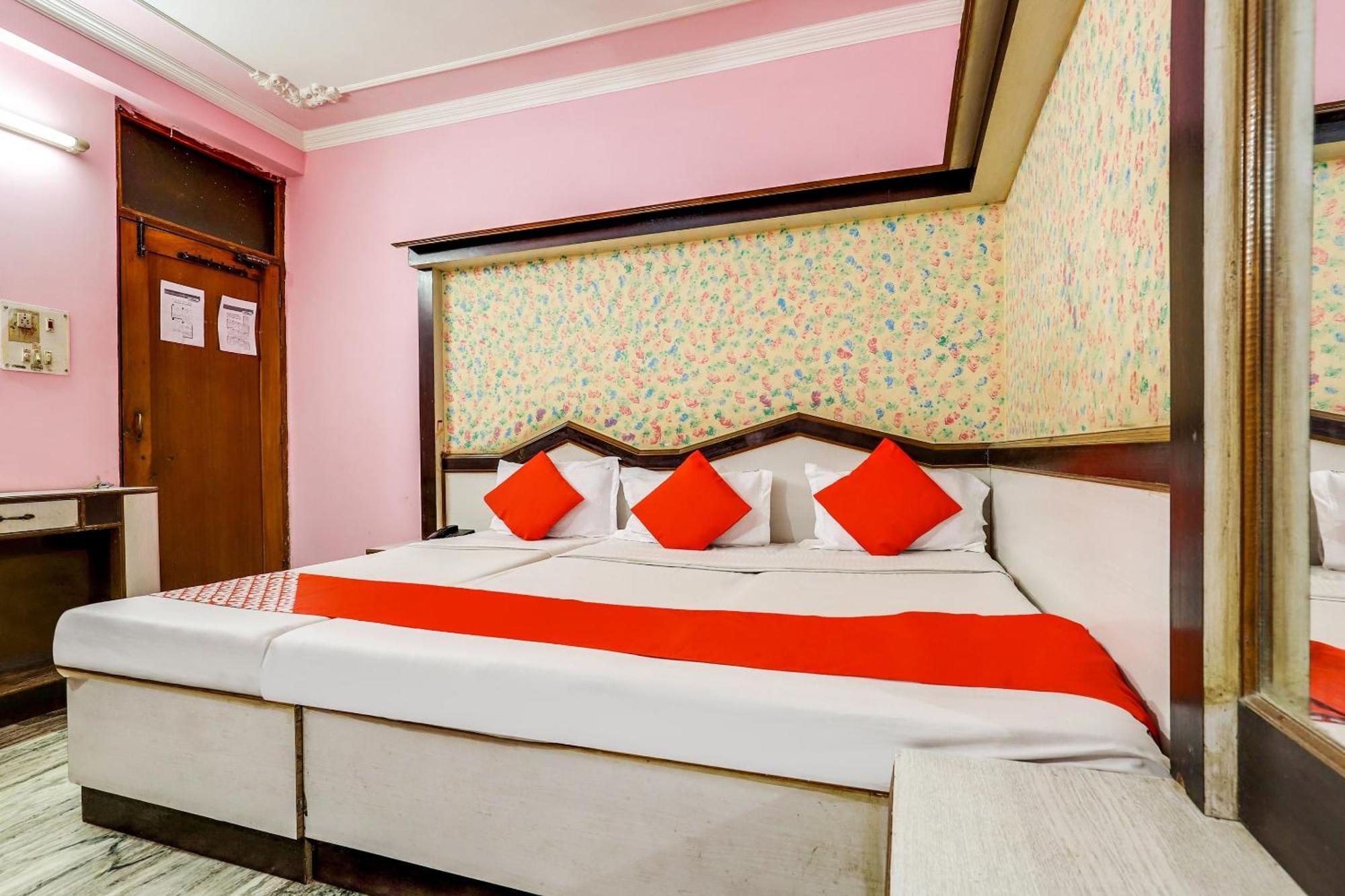 Hotel O Moon Palace Dx Nueva Delhi Exterior foto